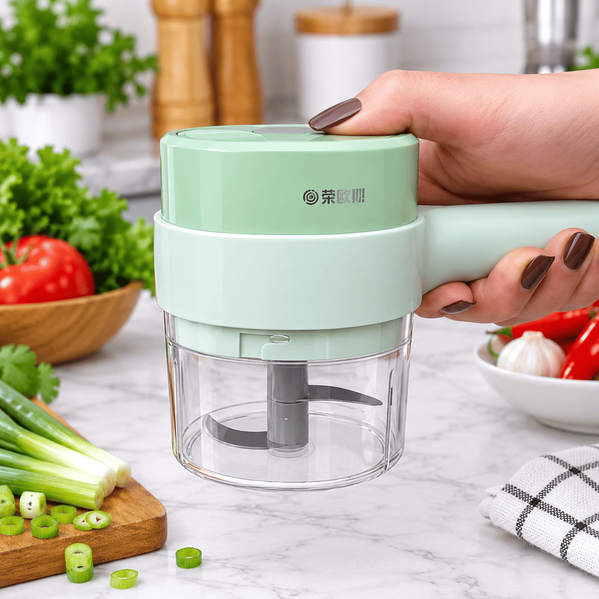 Rechargeable kitchen food chopper for quick vegetable and ingredient preparation